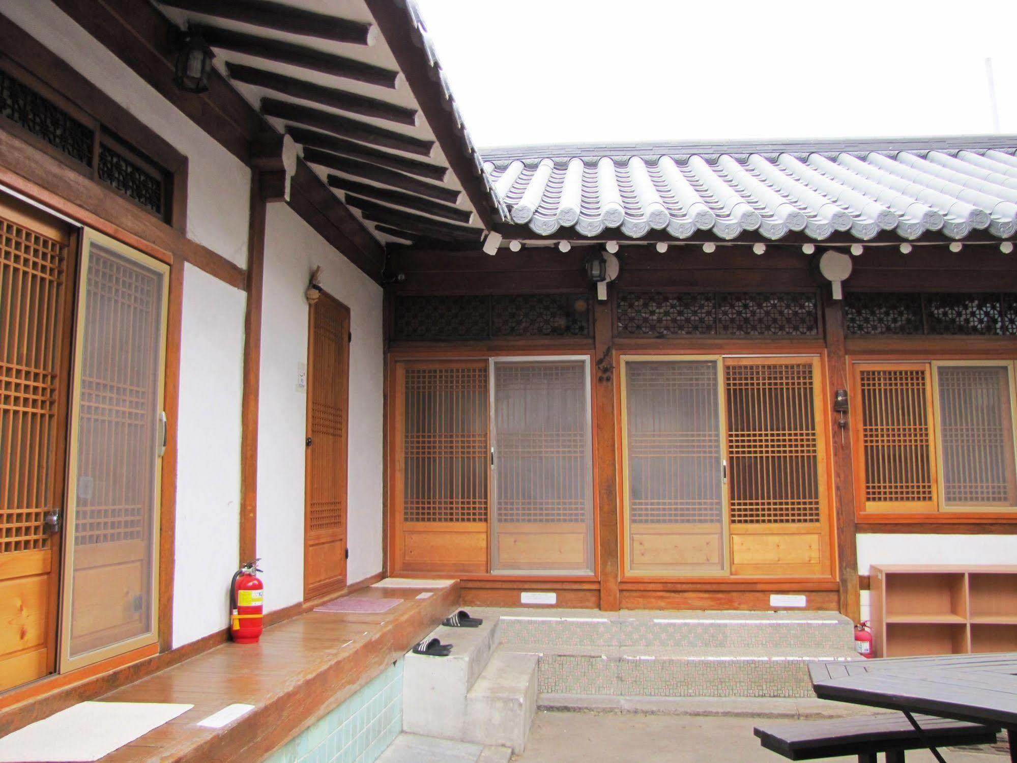 Empathy Hanok Guesthouse Daegu Exterior photo