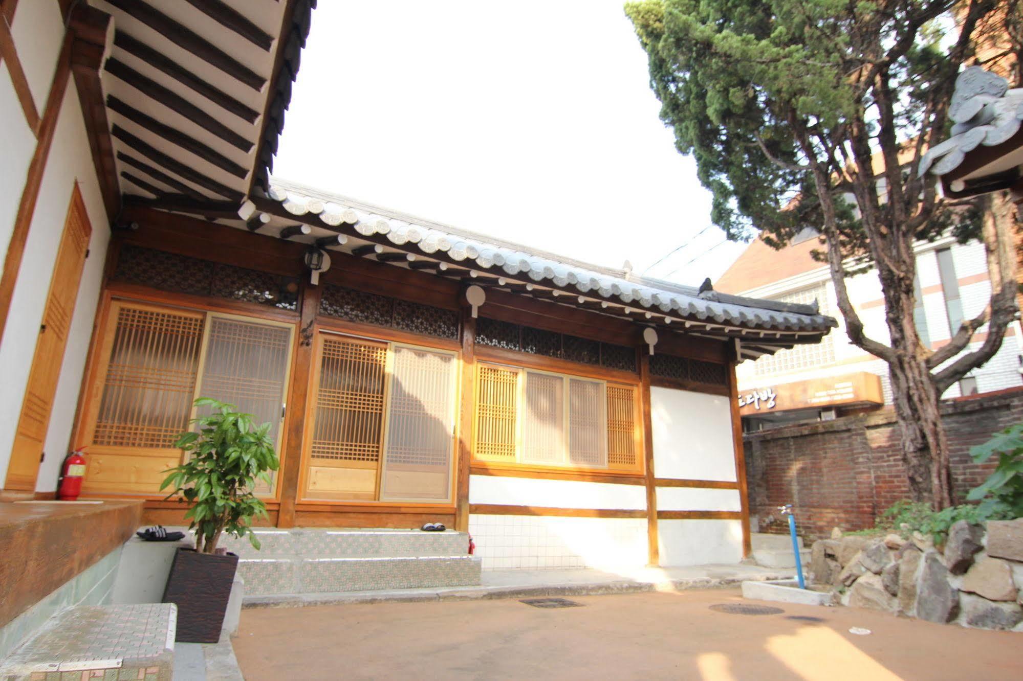 Empathy Hanok Guesthouse Daegu Exterior photo